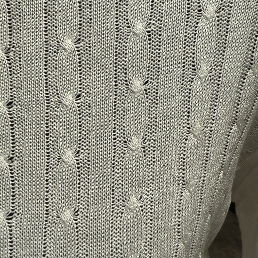Elegant Cream/white Cable Knit Sweater - Picture 4 of 7